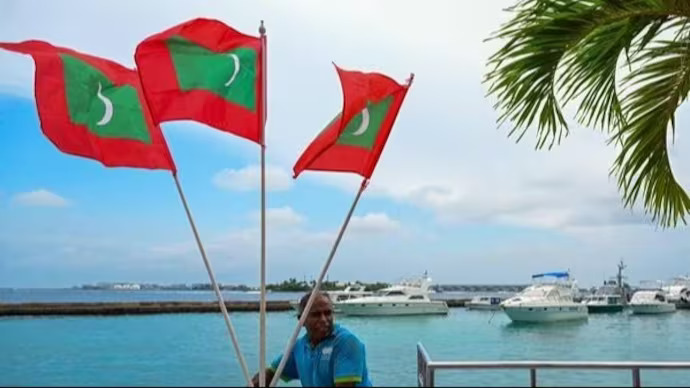 Maldives Local Island: A Paradise Beyond Resorts | मालदीव स्थानीय द्वीप: रिसॉर्ट्स से परे एक स्वर्ग | 2024